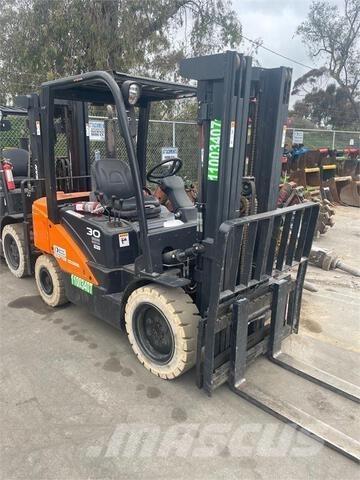 Doosan D30S7 Autokrāvēji - citi