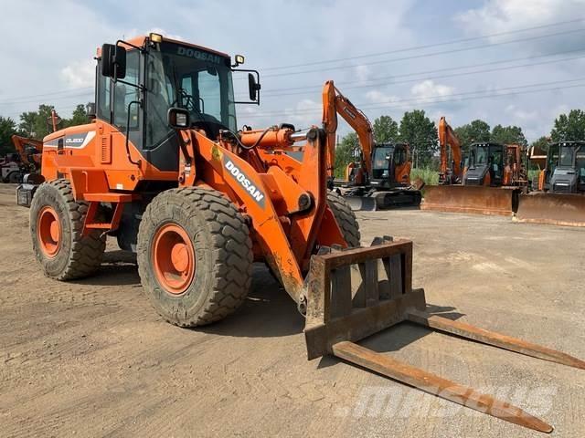 Doosan DL200-5 Iekrāvēji uz riteņiem