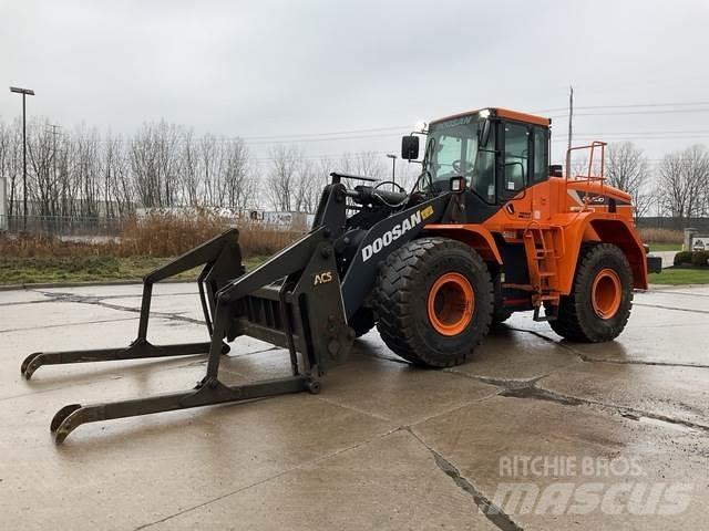 Doosan DL300-5 Iekrāvēji uz riteņiem