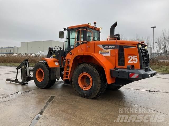 Doosan DL300-5 Iekrāvēji uz riteņiem