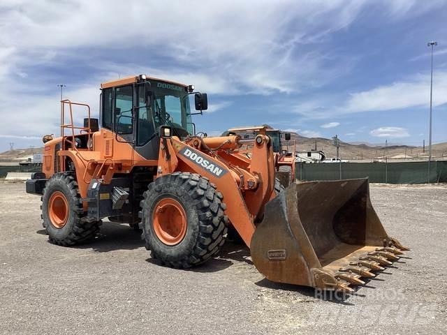 Doosan DL300-5 Iekrāvēji uz riteņiem