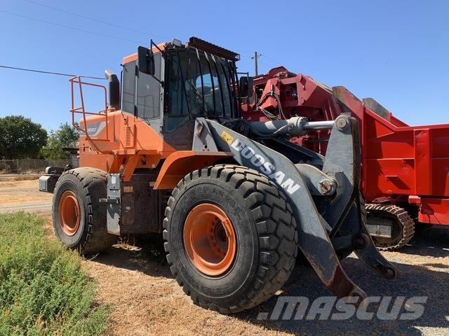 Doosan DL300-5 Iekrāvēji uz riteņiem