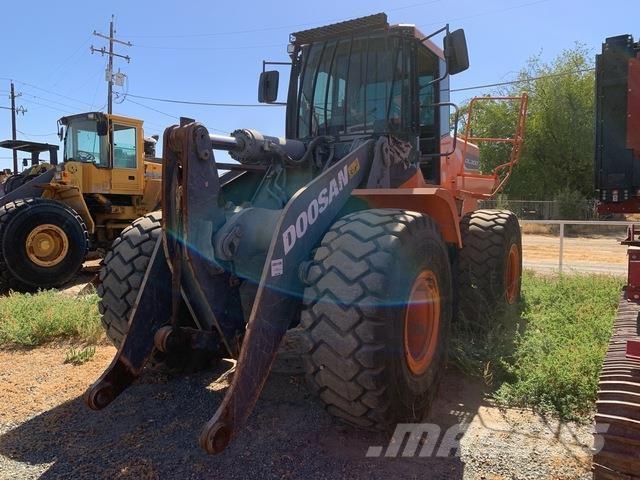 Doosan DL300-5 Iekrāvēji uz riteņiem