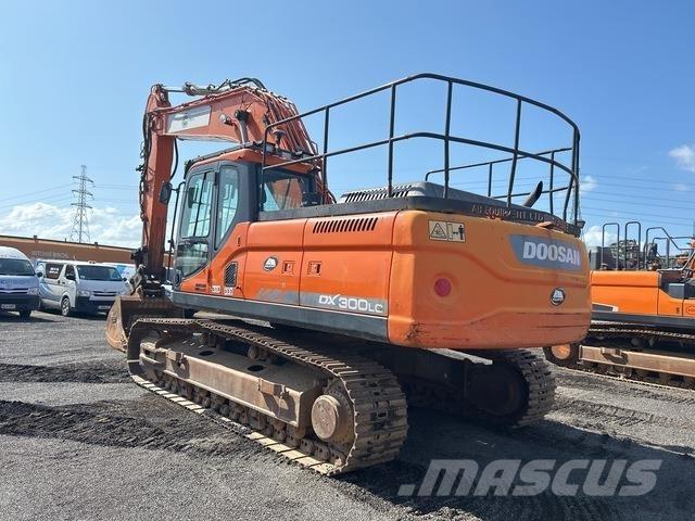 Doosan DX300LC Kāpurķēžu ekskavatori