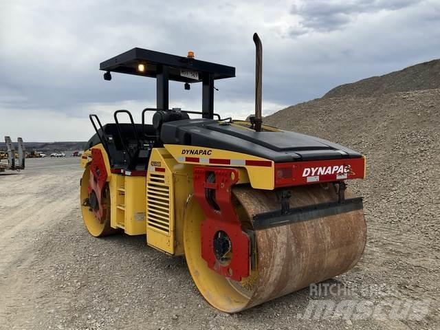 Dynapac CC422 Divvalču grunts veltņi