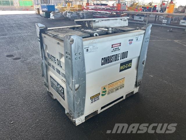  Equipco Degvielas un piedevu tvertnes