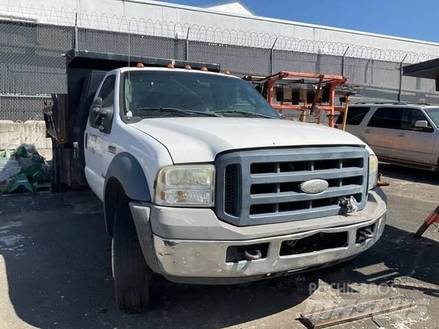 Ford 550 Pašizgāzējs