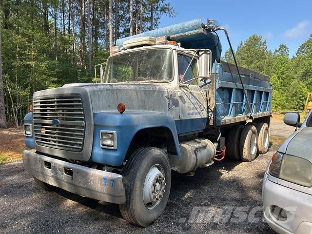 Ford 8000 Pašizgāzējs