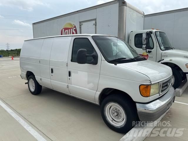 Ford E-150 Preču pārvadāšanas furgoni