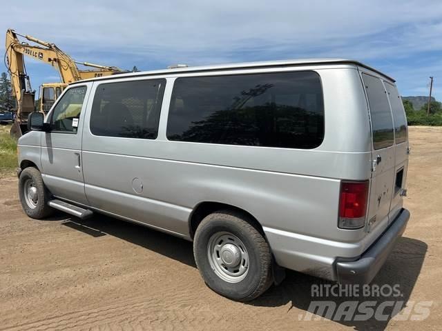 Ford E-150 Automašīnas