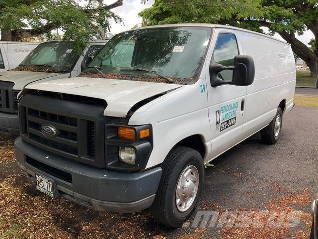 Ford E-250 Preču pārvadāšanas furgoni