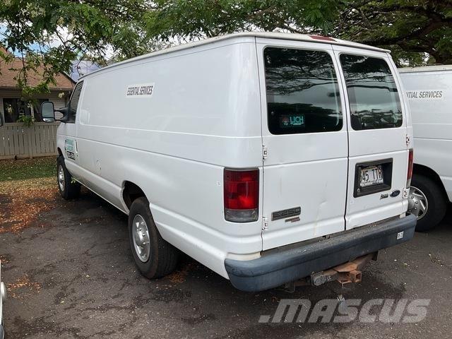 Ford E-250 Preču pārvadāšanas furgoni