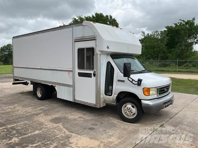 Ford E-350 Preču pārvadāšanas furgoni