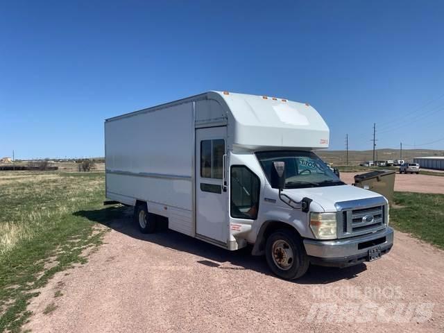 Ford E-350 Preču pārvadāšanas furgoni
