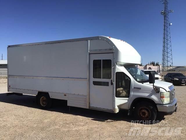 Ford E-350 Preču pārvadāšanas furgoni