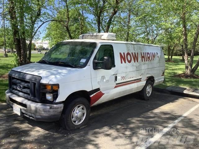 Ford E-350 Preču pārvadāšanas furgoni