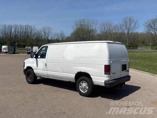 Ford E-350 Preču pārvadāšanas furgoni