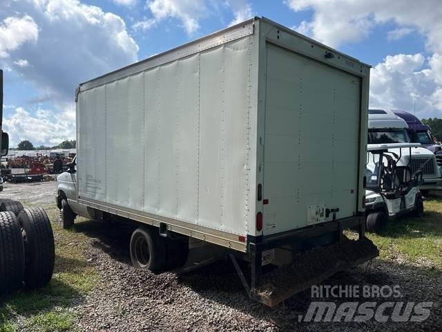 Ford E-350 Furgons