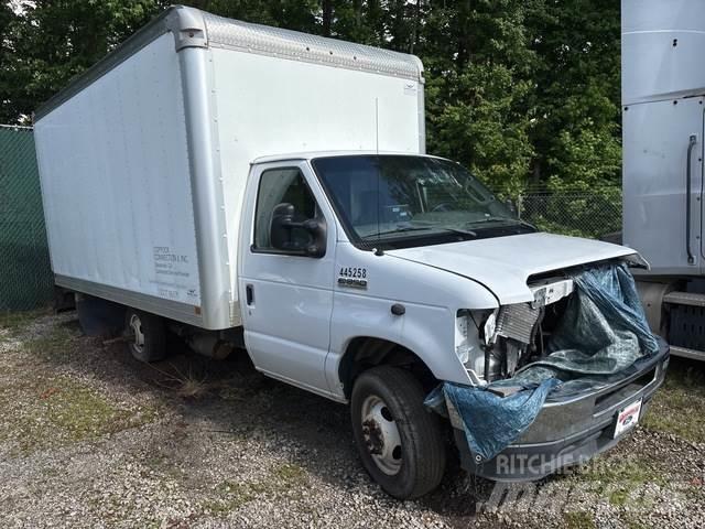 Ford E-350 Furgons