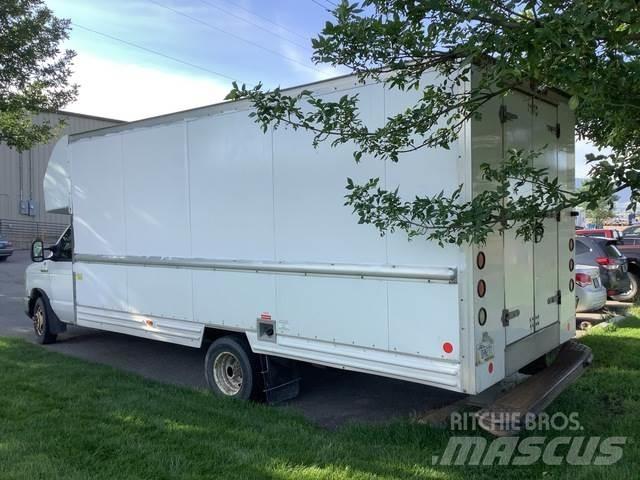 Ford E-350 Furgons