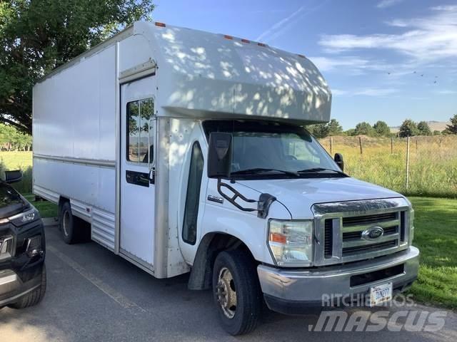 Ford E-350 Furgons