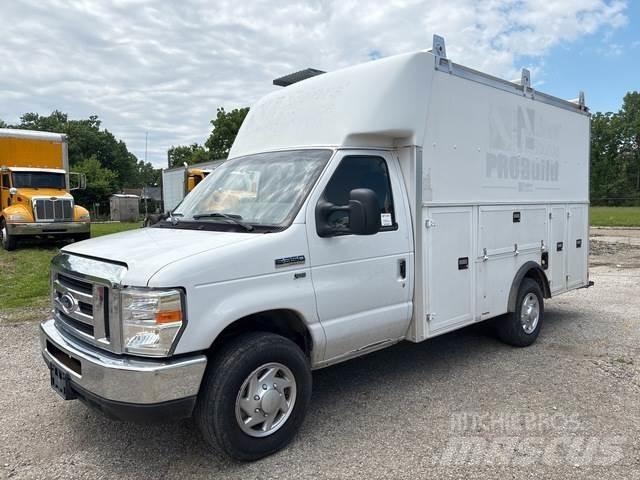 Ford E-350 Preču pārvadāšanas furgoni