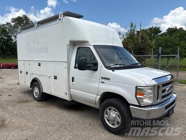 Ford E-350 Preču pārvadāšanas furgoni
