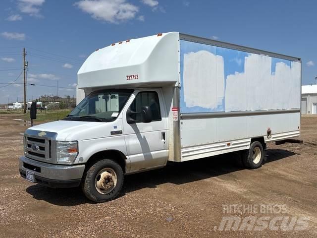 Ford E-350 Furgons