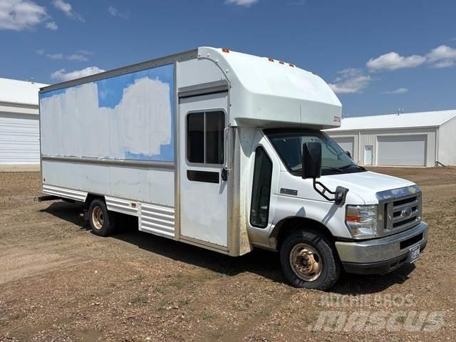 Ford E-350 Furgons