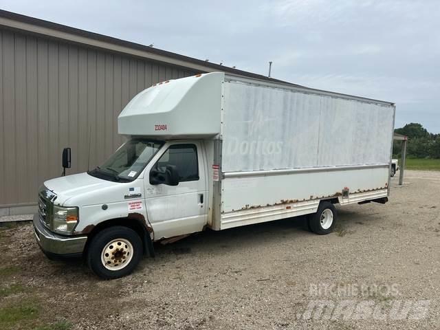 Ford E-350 Furgons