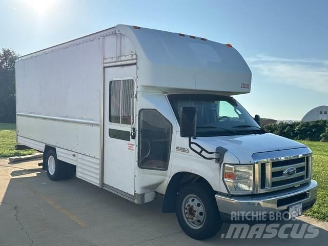 Ford E-350 Preču pārvadāšanas furgoni