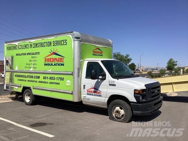Ford E-350 Furgons
