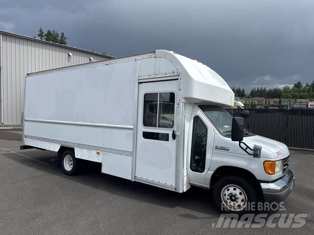 Ford E-350 Preču pārvadāšanas furgoni