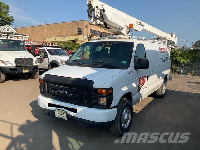 Ford E-350 Pacēlāji uz automašīnas bāzes