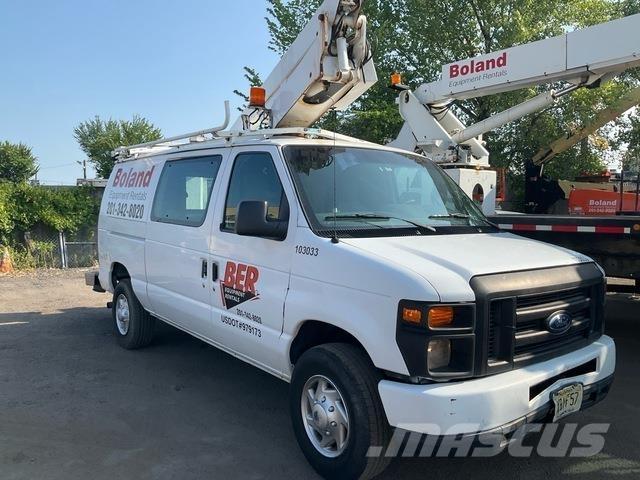 Ford E-350 Pacēlāji uz automašīnas bāzes