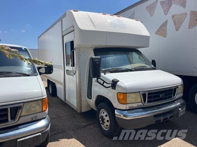 Ford E-350 Preču pārvadāšanas furgoni