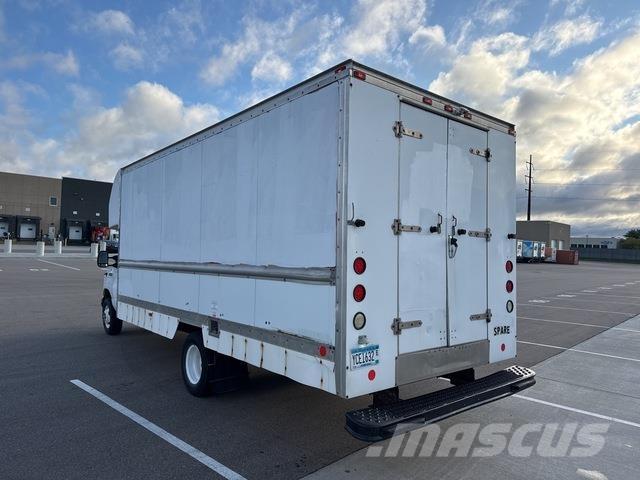 Ford E-350 Furgons