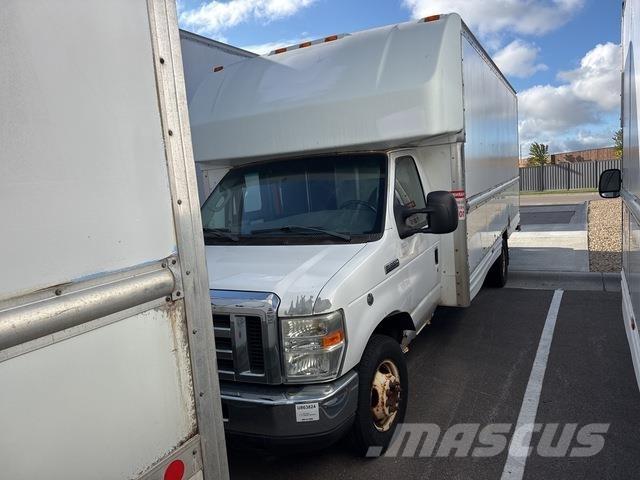 Ford E-350 Furgons