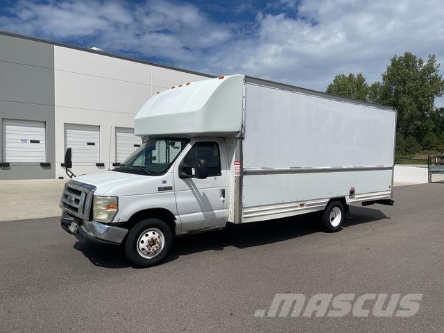 Ford E-350 Furgons