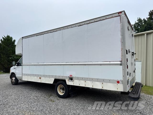 Ford E-350 Preču pārvadāšanas furgoni