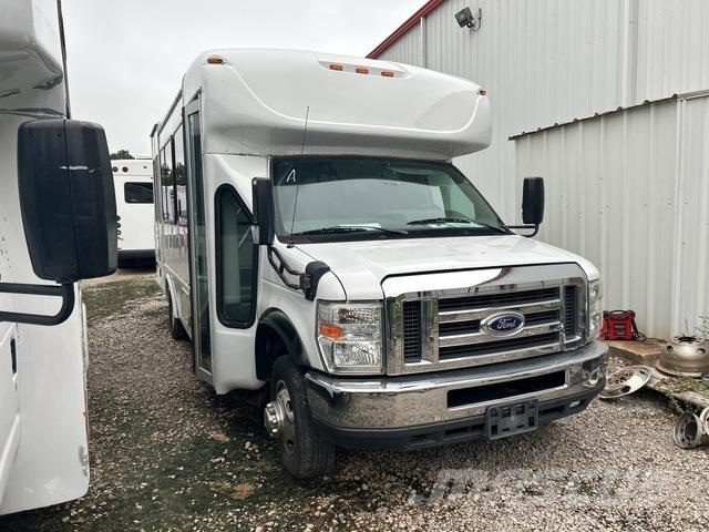 Ford E-350 Mikroautobusi
