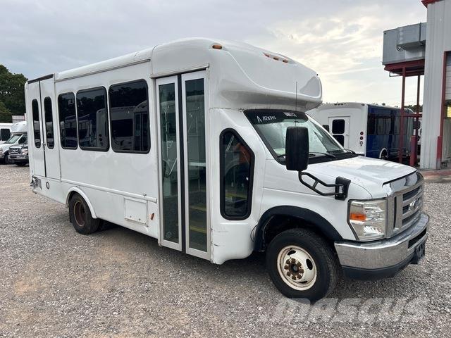 Ford E-350 Mikroautobusi