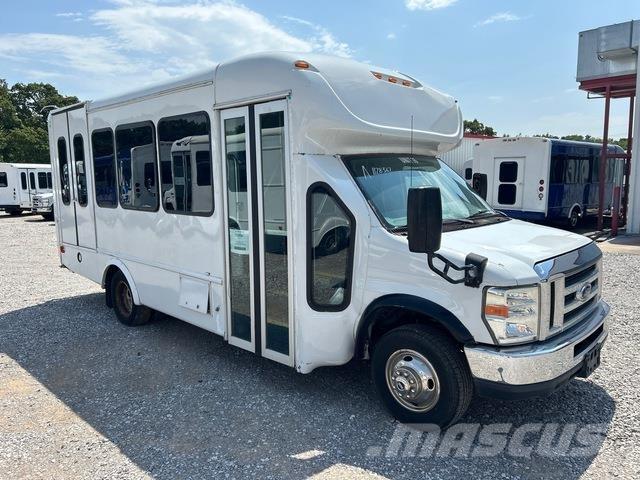 Ford E-350 Mikroautobusi