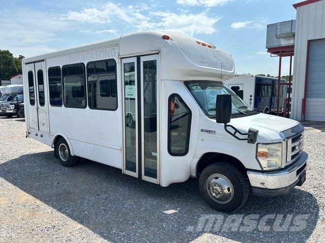 Ford E-350 Mikroautobusi