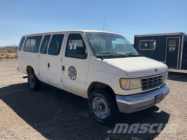 Ford E-350 Automašīnas