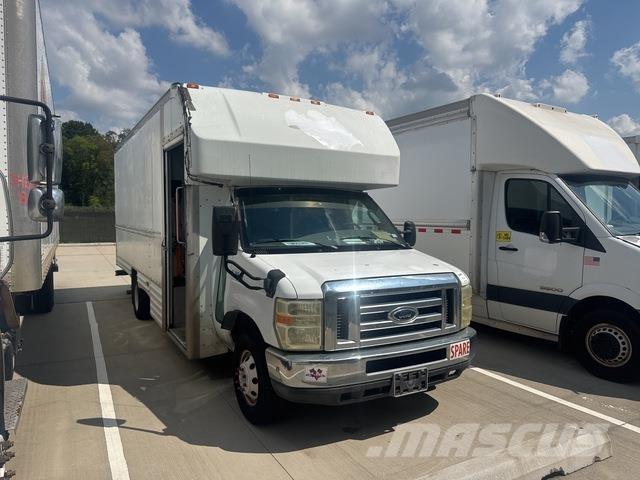 Ford E-350 Furgons