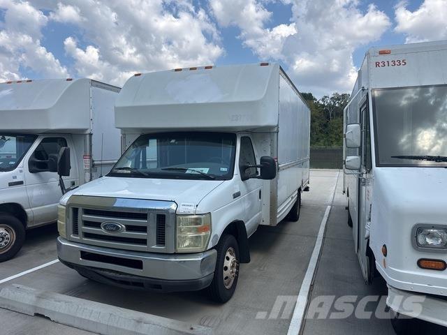 Ford E-350 Furgons