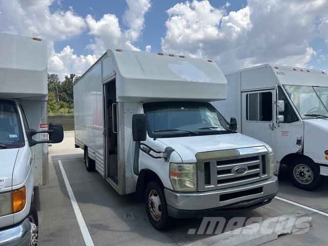 Ford E-350 Furgons