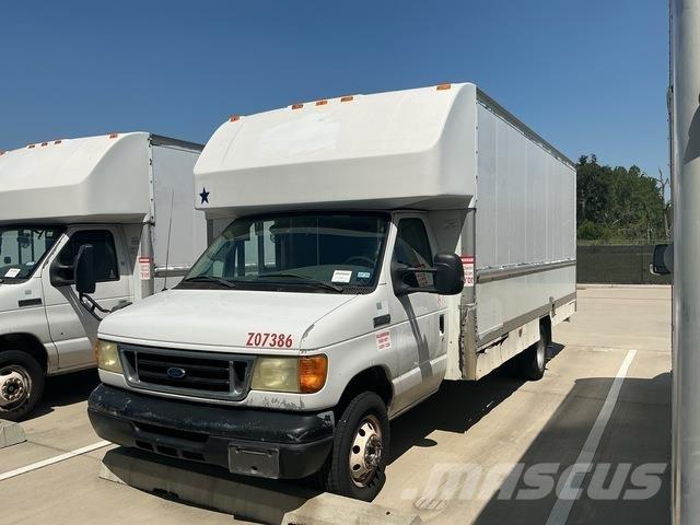 Ford E-350 Furgons