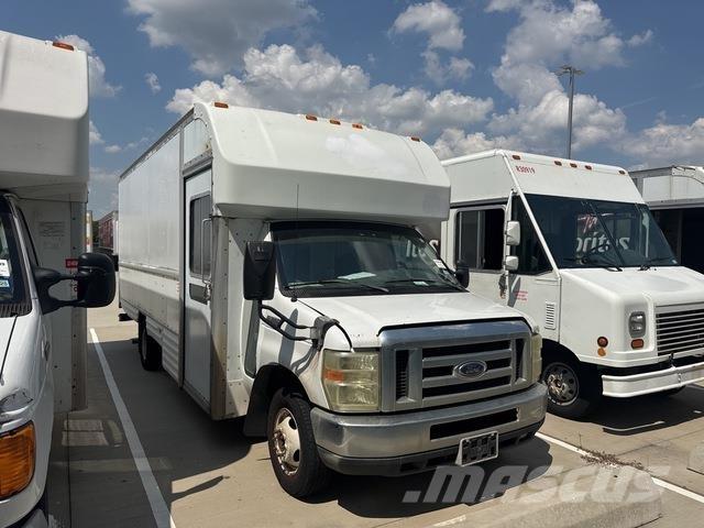 Ford E-350 Furgons